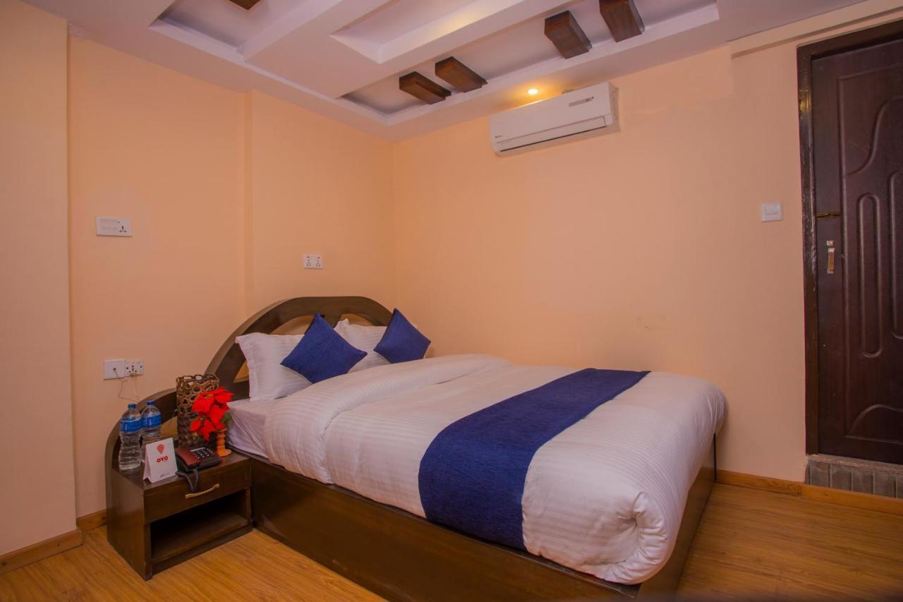Oyo Hotel Antique Kutty Katmandu Zewnętrze zdjęcie