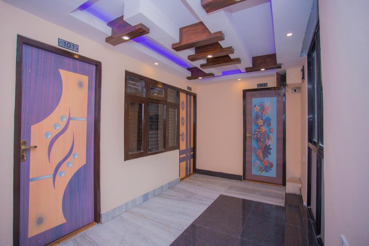 Oyo Hotel Antique Kutty Katmandu Zewnętrze zdjęcie