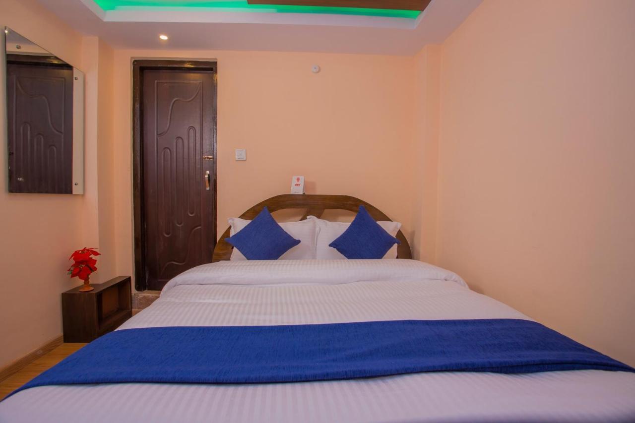 Oyo Hotel Antique Kutty Katmandu Zewnętrze zdjęcie