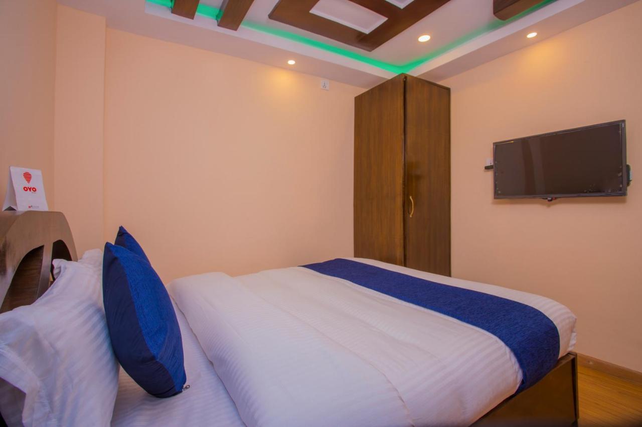 Oyo Hotel Antique Kutty Katmandu Zewnętrze zdjęcie